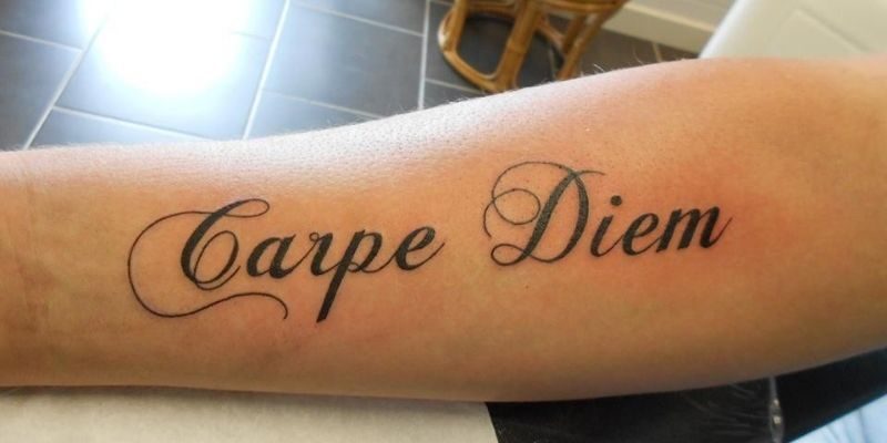 tatouage carpe diem